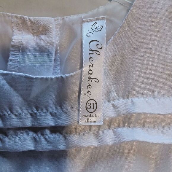 Cherokee 3T White Party Dress For Your Little one. Bow in Front & Button in Back - Picture 12 of 12